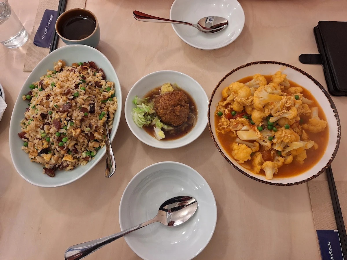 Highlights, Johnnys Kitchen