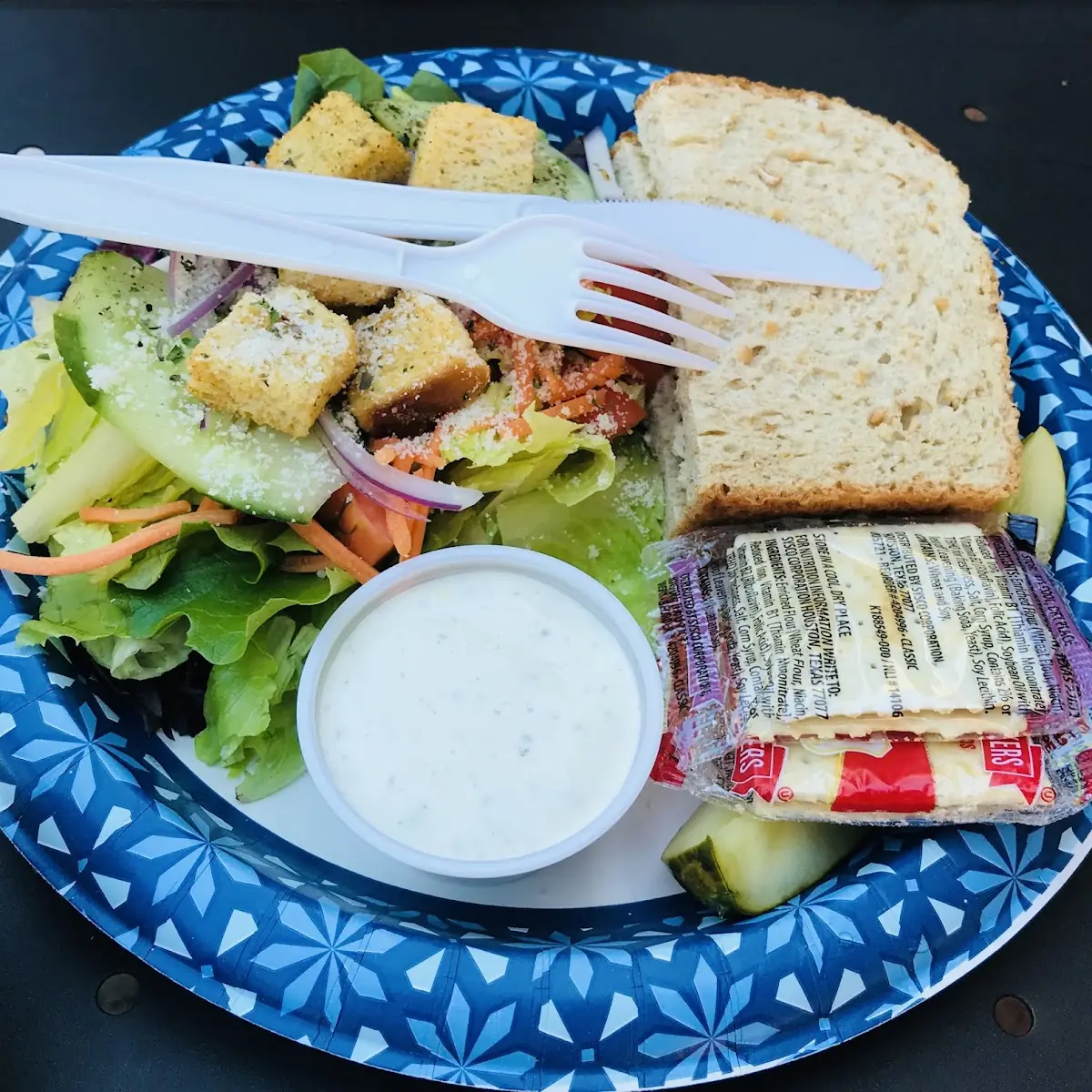 Cafe House Salad