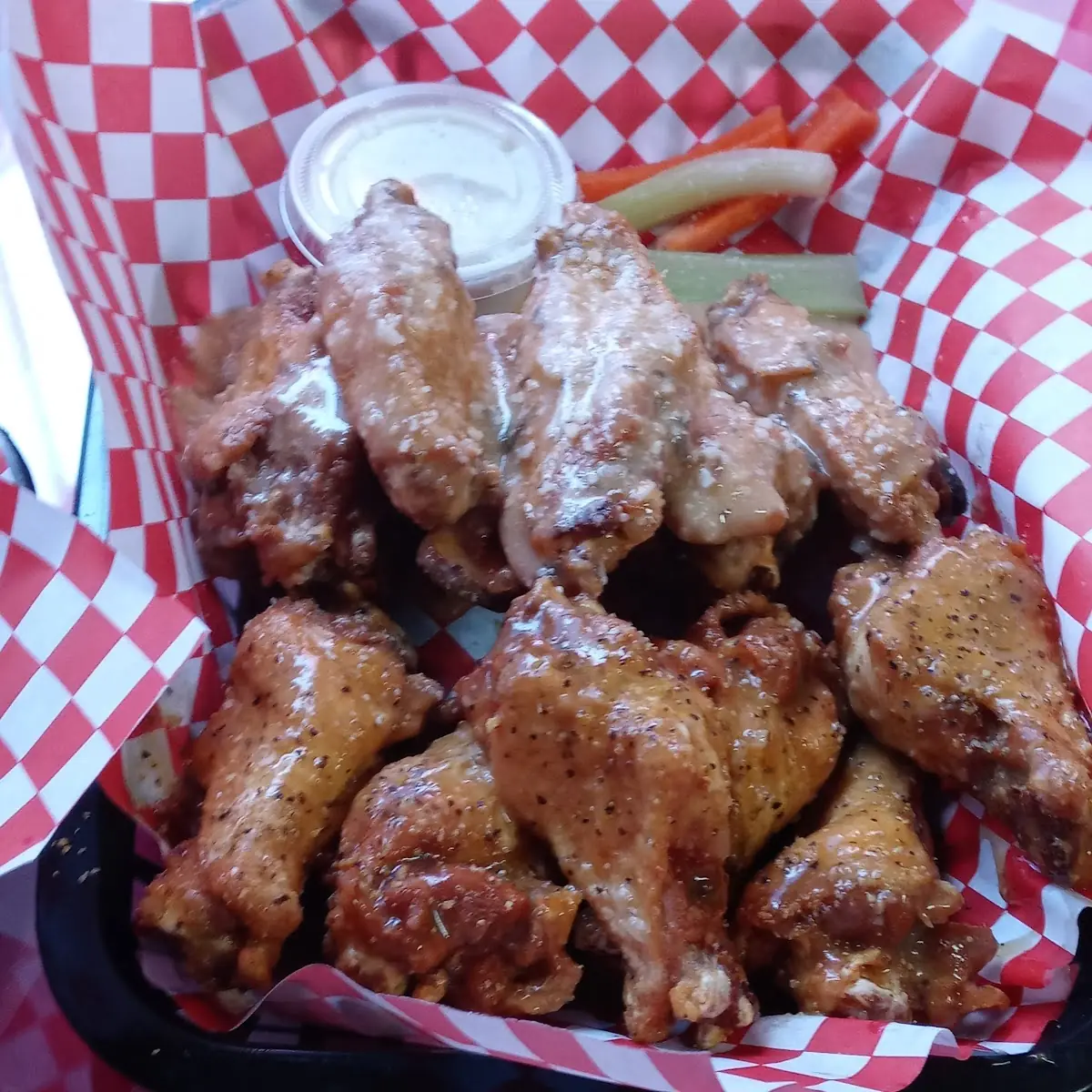 Garlic Parmesan & Hot Wings
