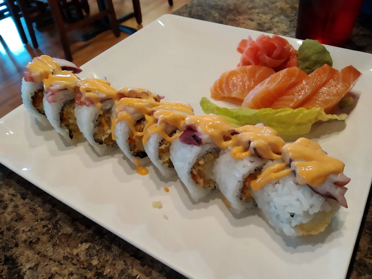 Female Dragon Roll
