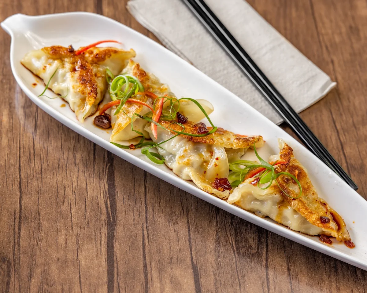Highlights, HONG KITCHEN & BAR