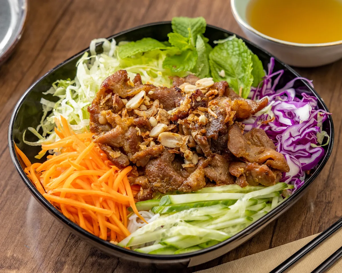 Highlights, HONG KITCHEN & BAR