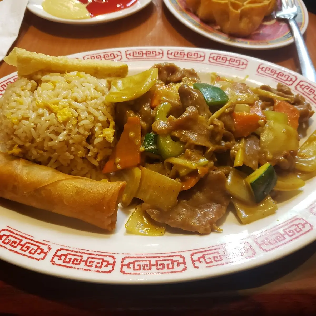 Eet and Sour Pork with Chicken Chow Mein