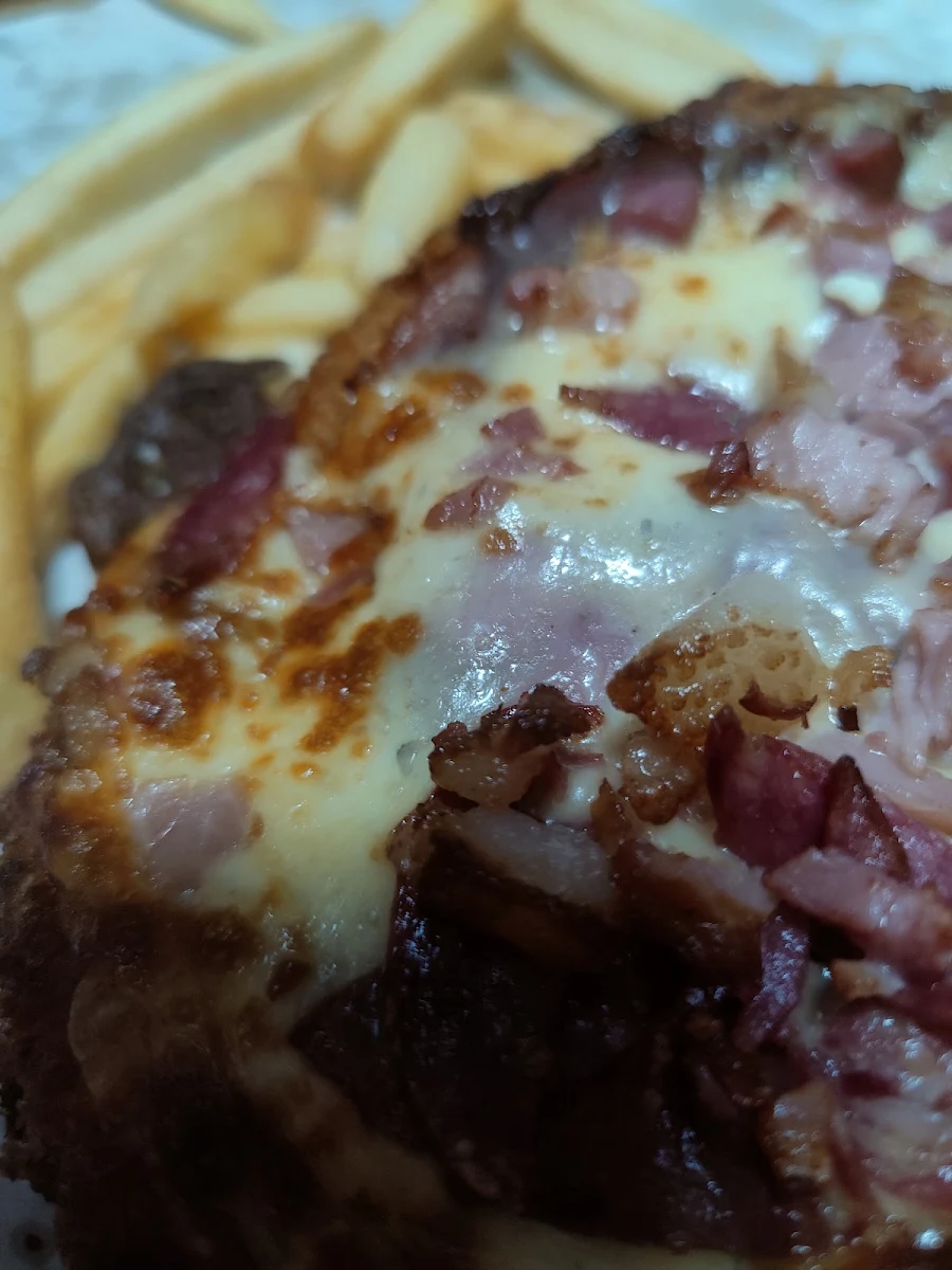 Meatlovers Schitzel, EMPIRE PIZZA AND PASTA