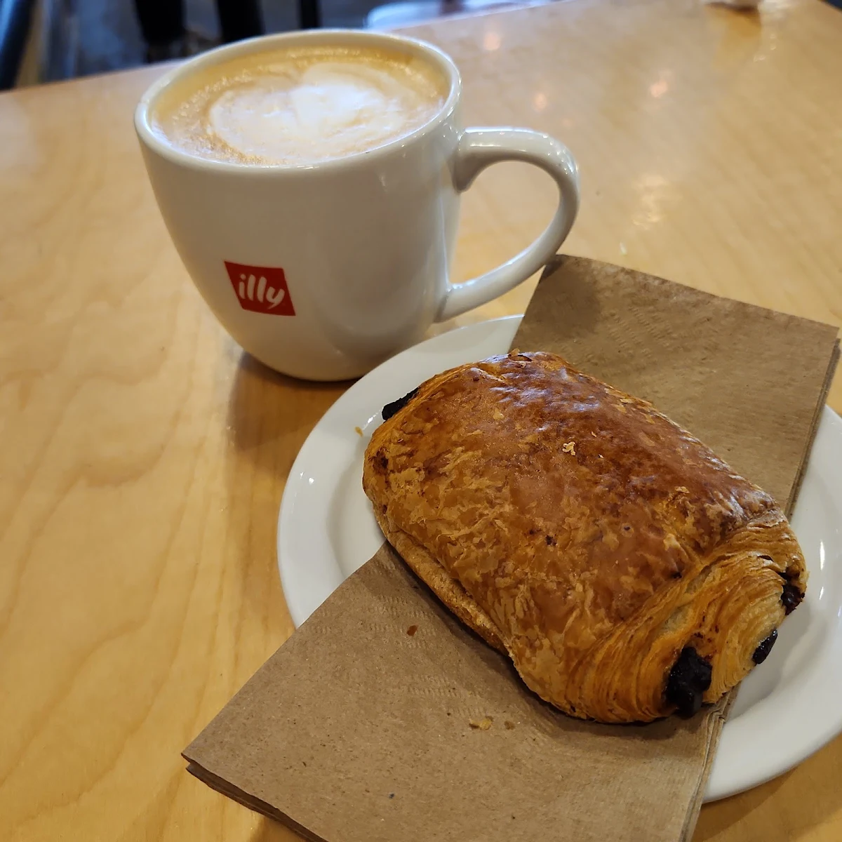 Latter and Chocolate Croissant