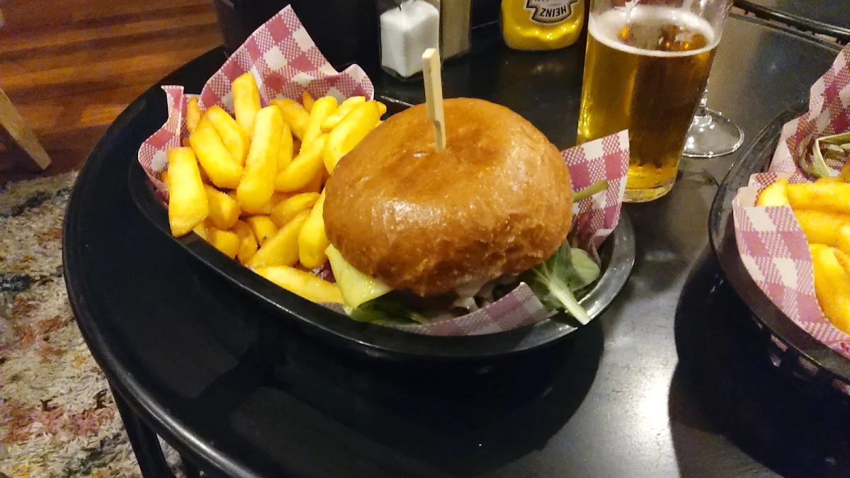 The Burger, Roamer Brisbane Bar/Cafe