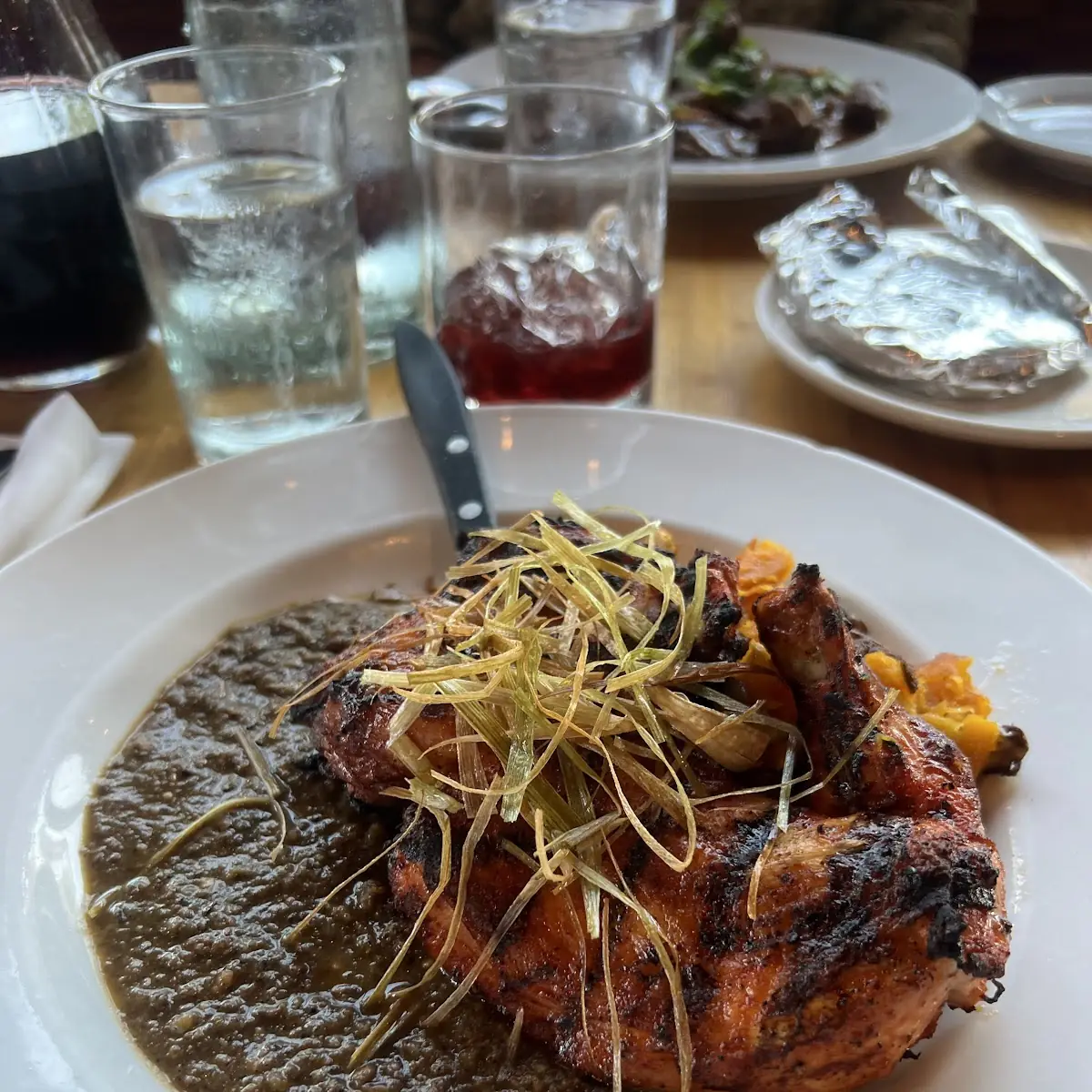 Marinated Chicken with Green Salsa Tomatillo