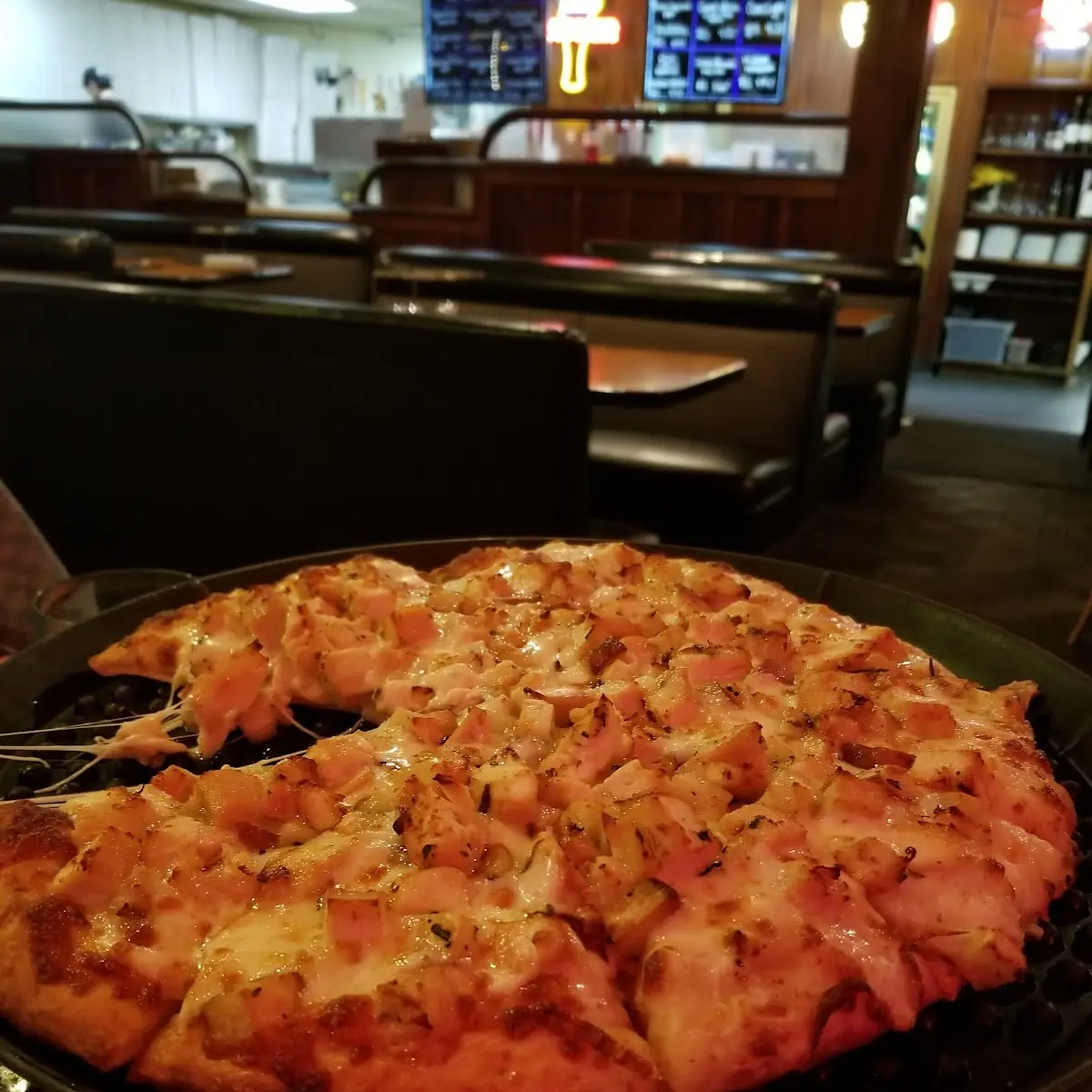 Rosemary Garlic Chicken Pizza