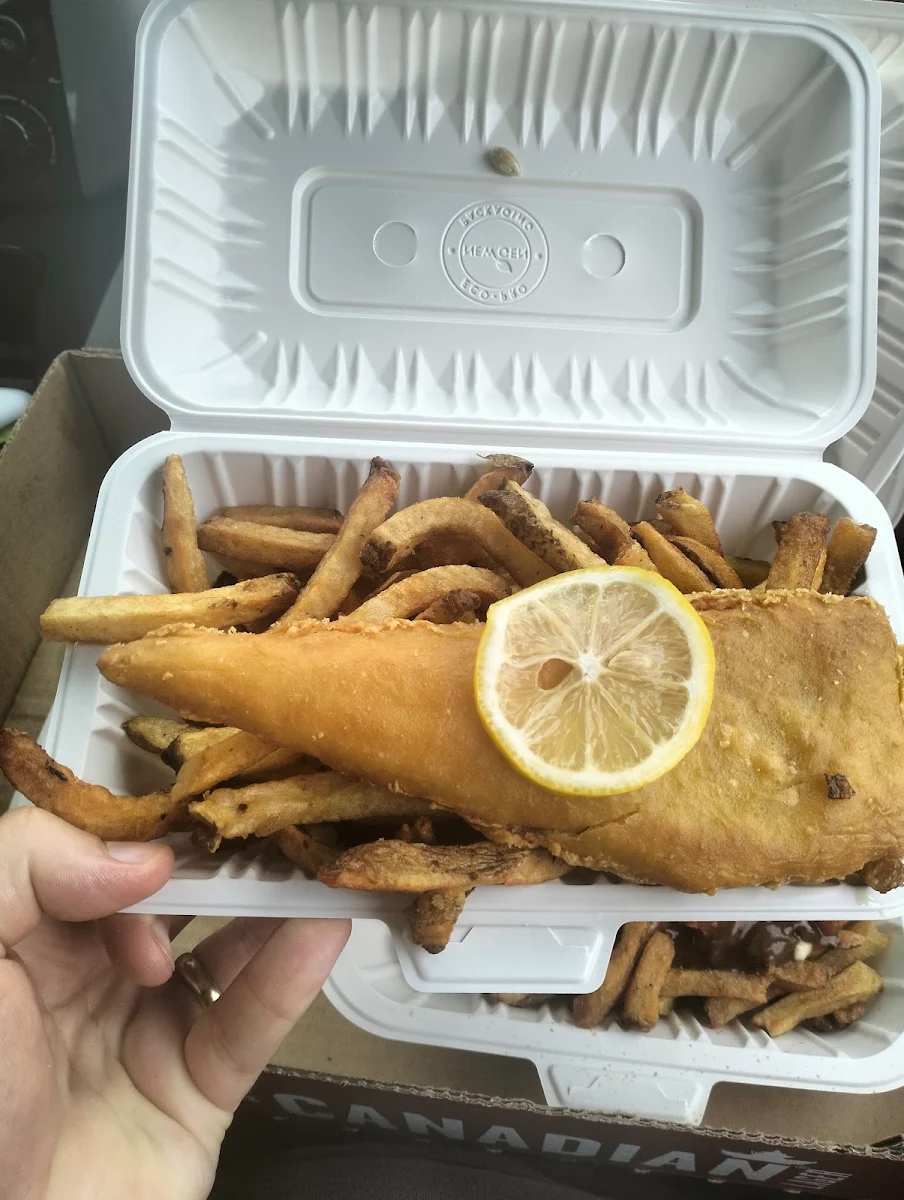 1 Piece Fish and Chips and Dips, Marks County Chips