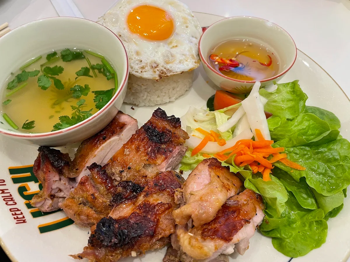 Grilled Pork & Fried Egg N Soup with Steamed Rice