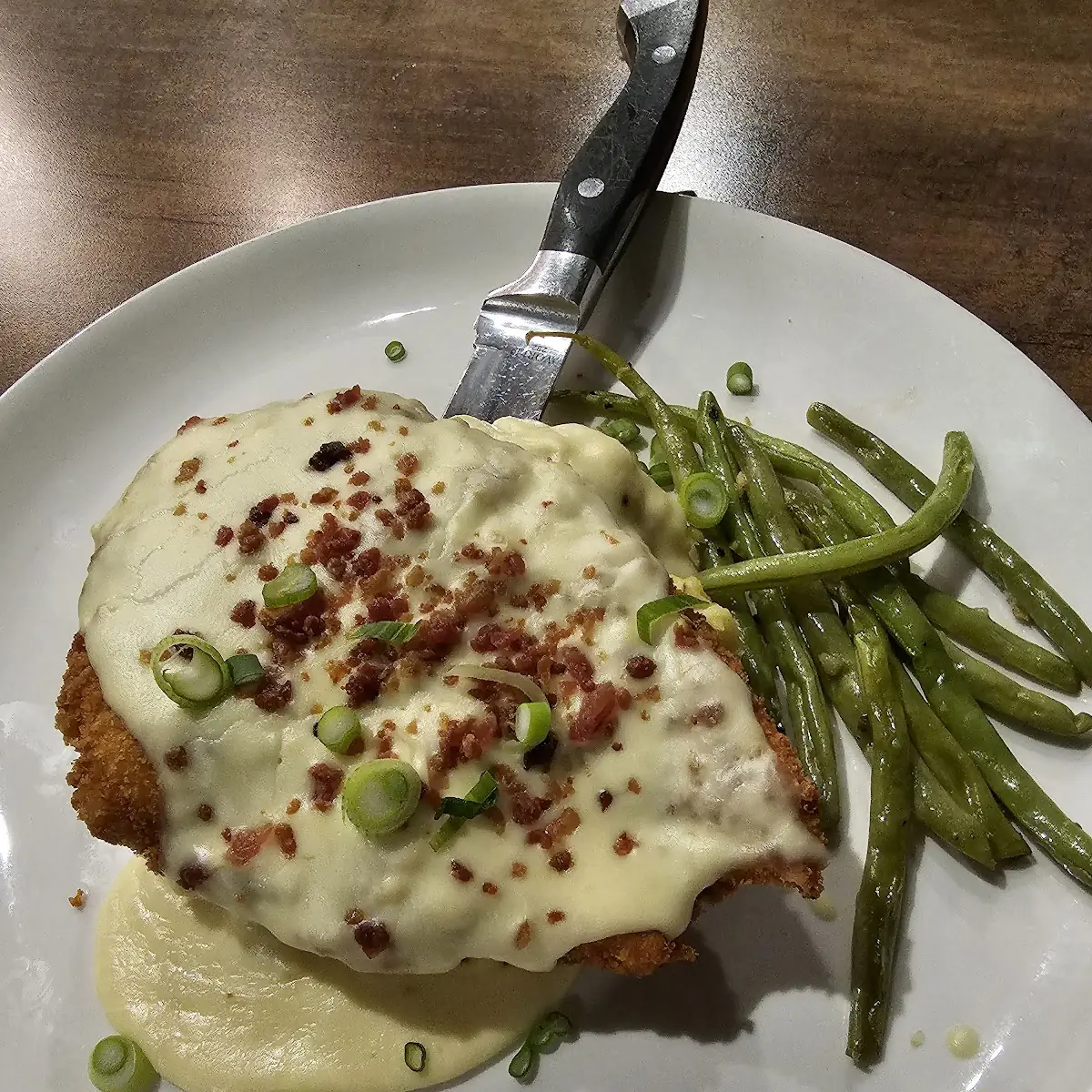 Gouda Chicken with Green Beans and Mashed Potatoes