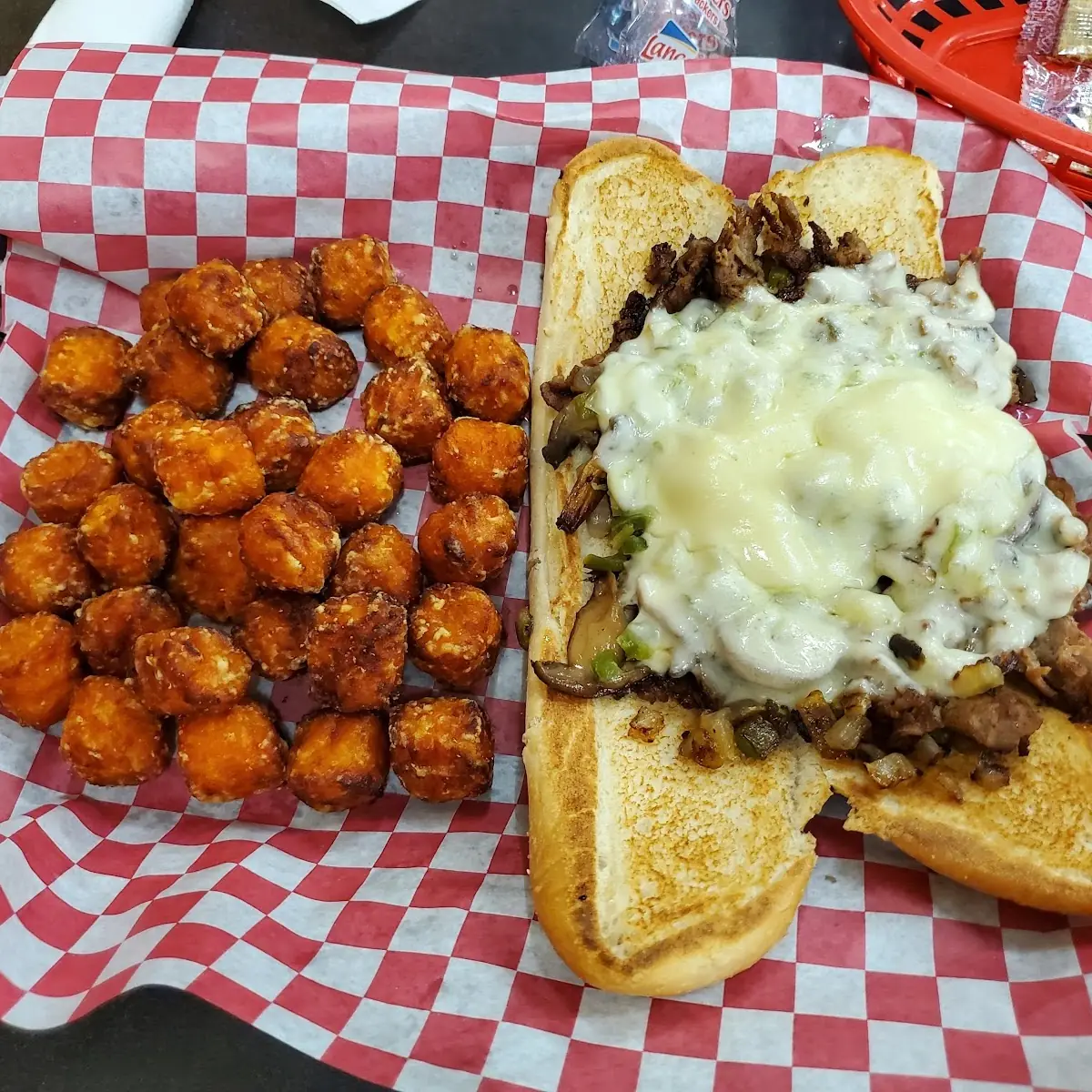 Grilled Cheese w Fries or Tots