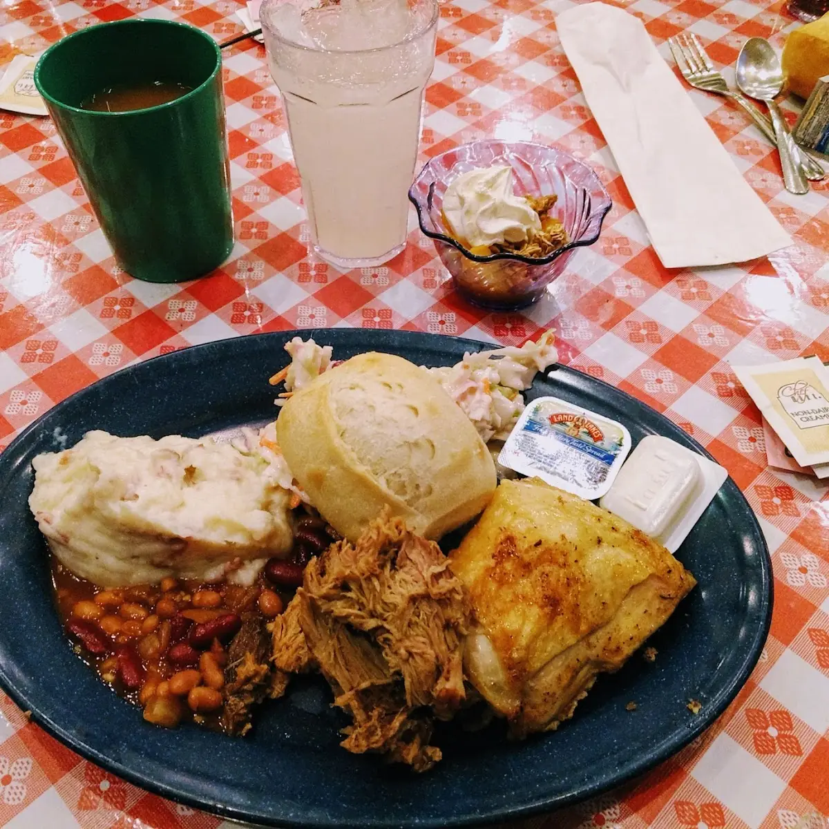Combo Chicken and Pulled Pork