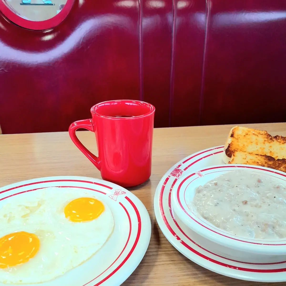 2 Eggs Biscuits and Gravy