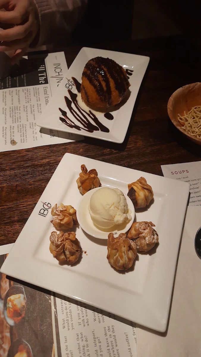 Date Wontons with Ice Cream, Inchin's Bamboo Garden