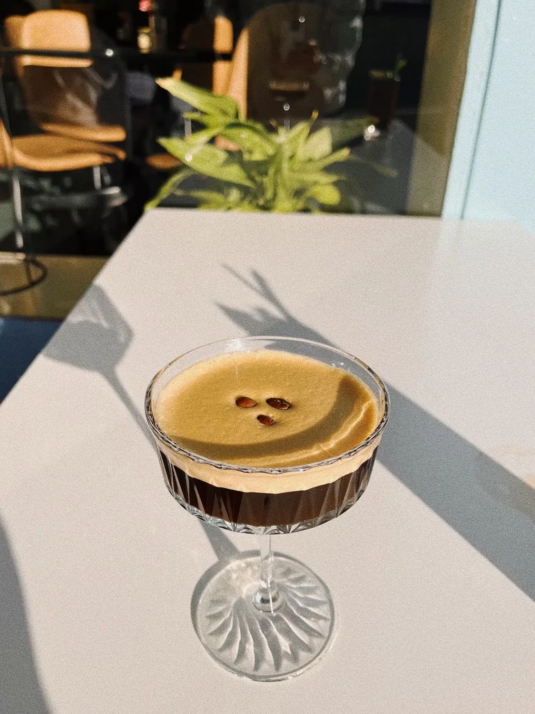 Espresso Martini, 3.8 Baysie