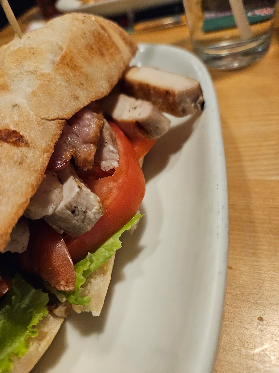 Chicken Club, Boston Pizza