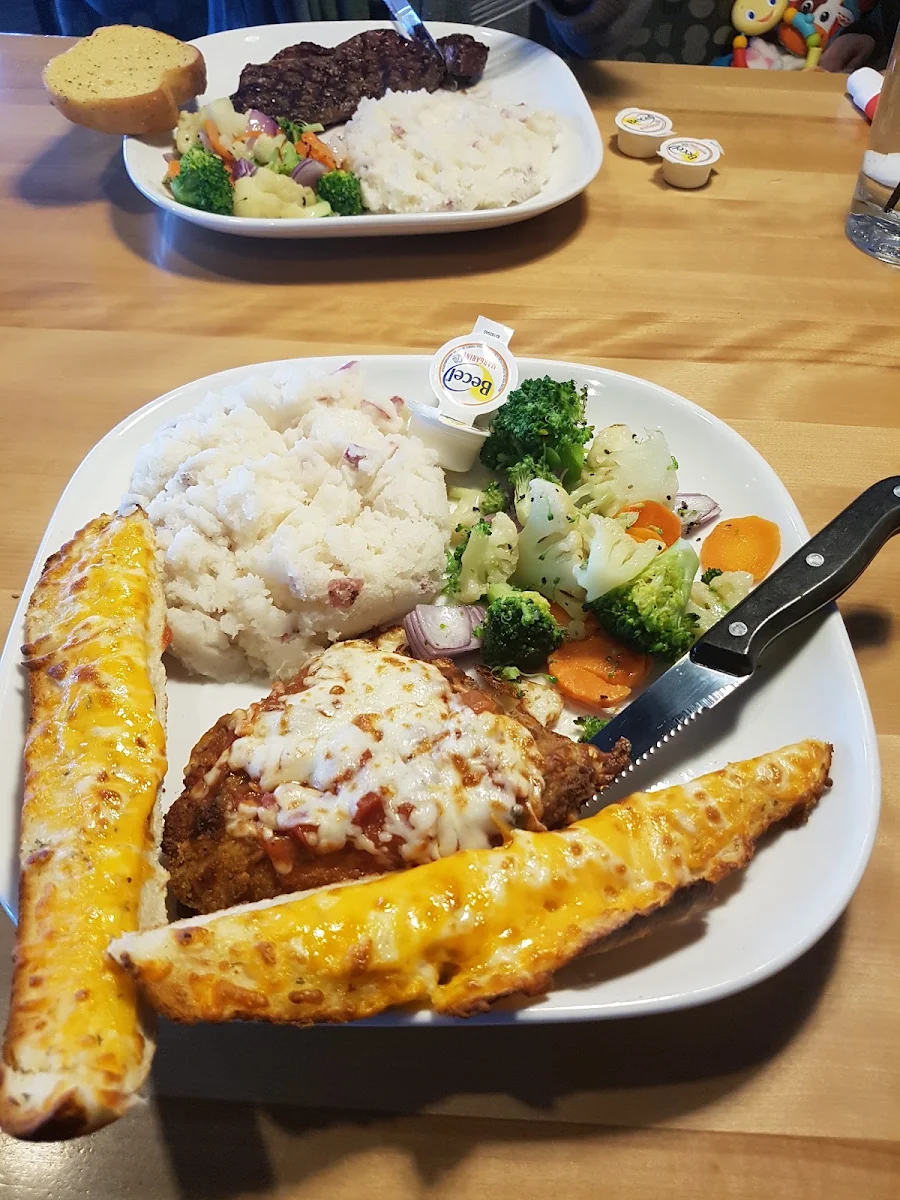 Chicken Parmesan, Boston Pizza