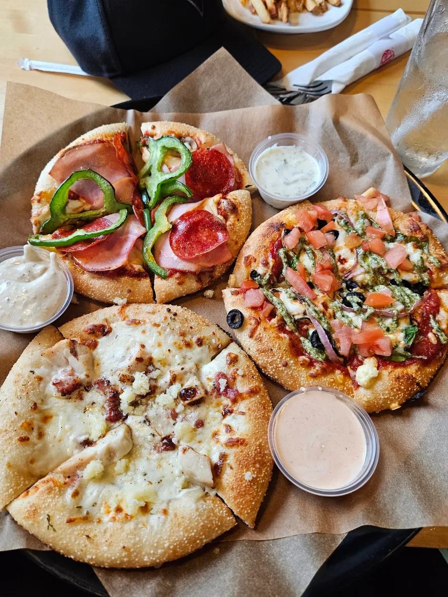 Pizza Flights, Boston Pizza