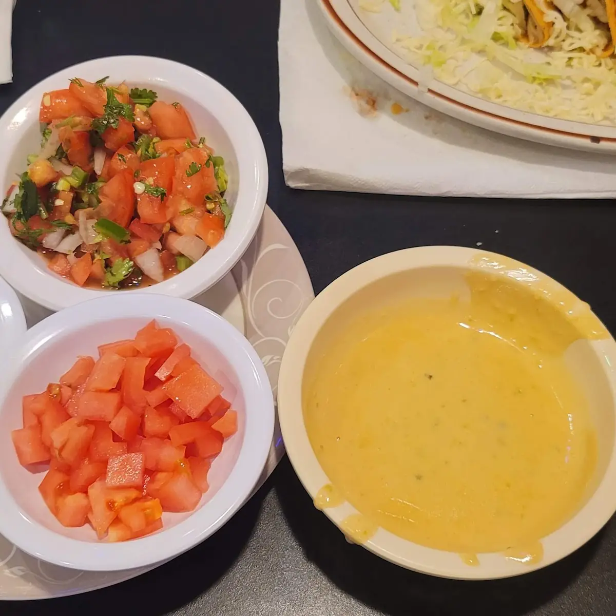 Pico De Gallo Tomatoes & Queso Dip