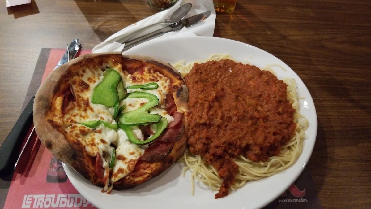Combo Pizza Garni Spaghetti