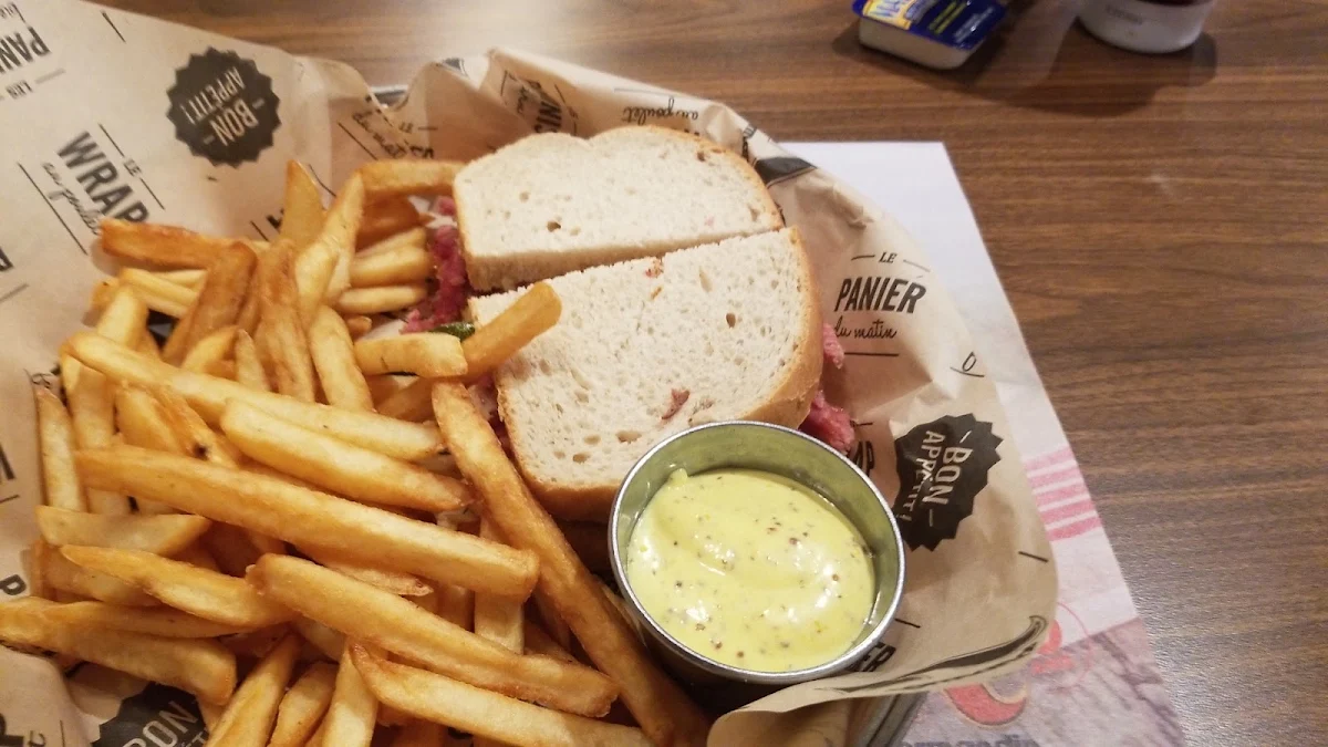 Sandwich Smoke Meat, Restaurant Normandin Donnacona