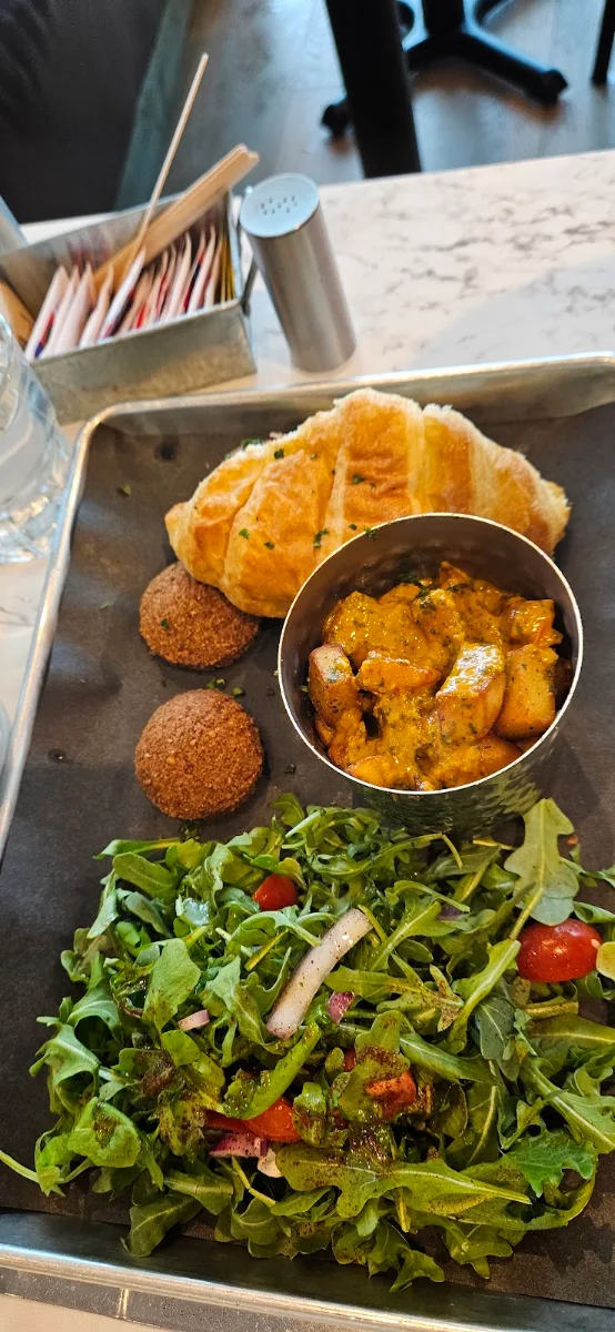 Falafel Croissant