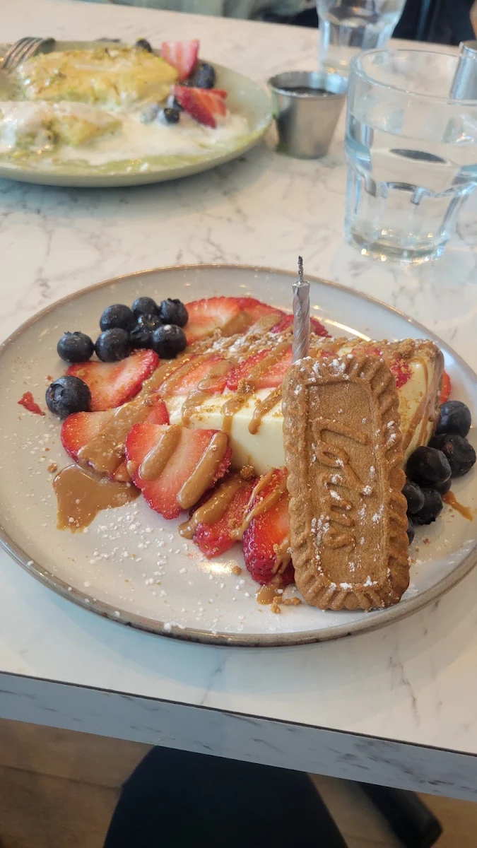 Pistanhio Cheesecake