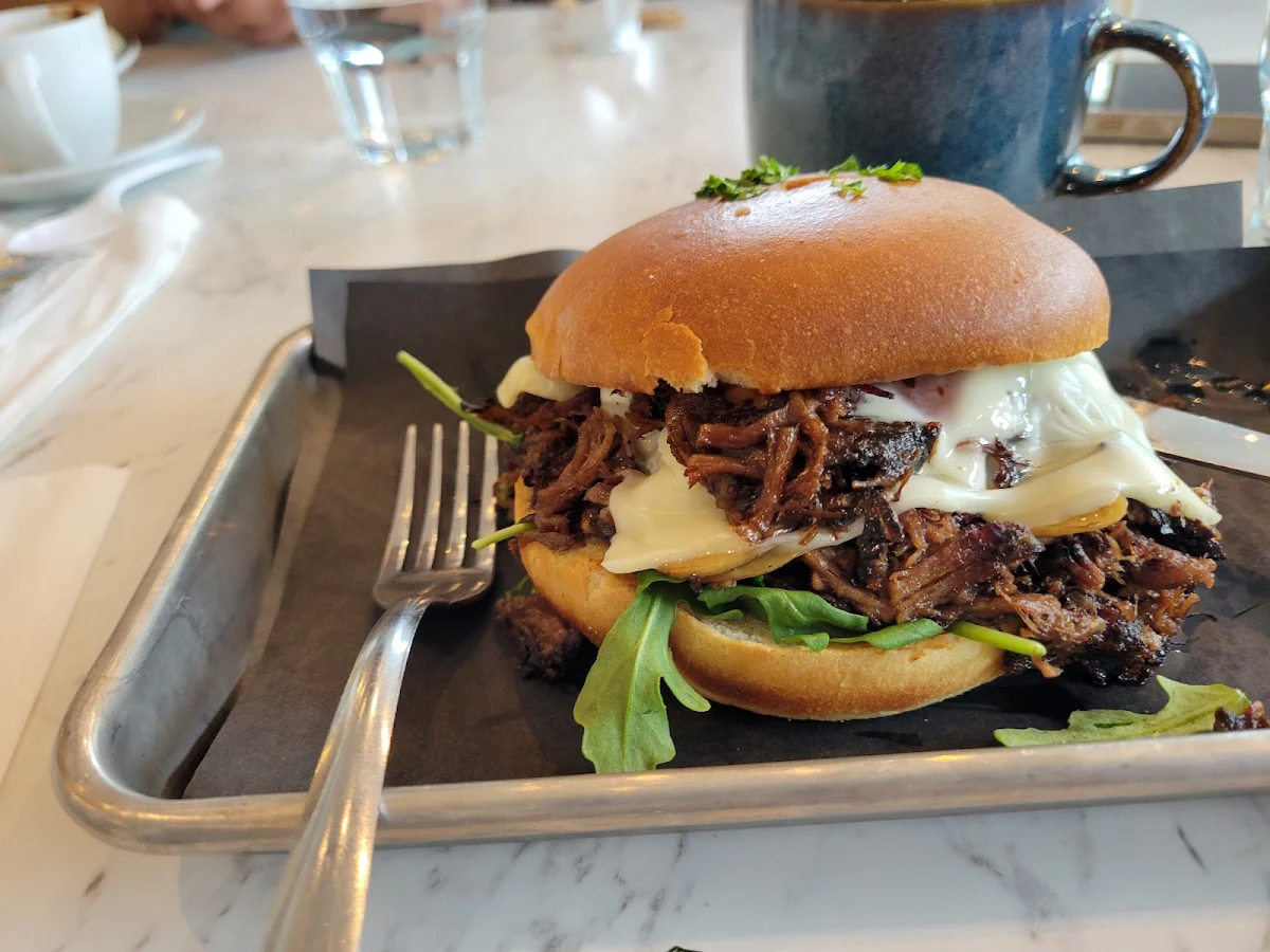 Pulled Beef and Mushrooms Omelette