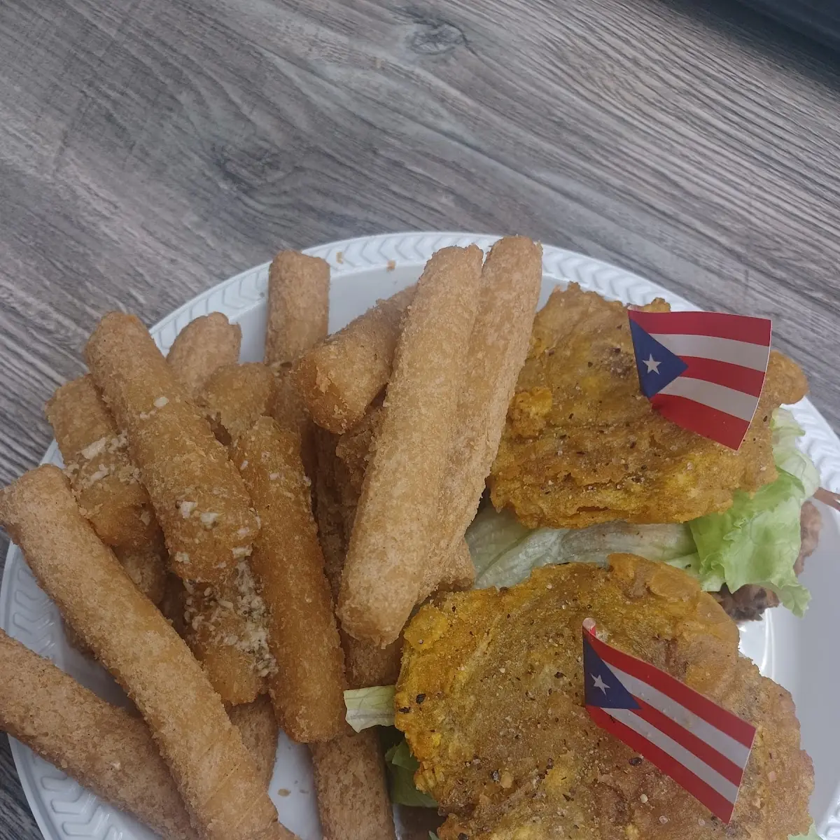 Jibarito Pulled Pork Sandwich with Yuca Fries