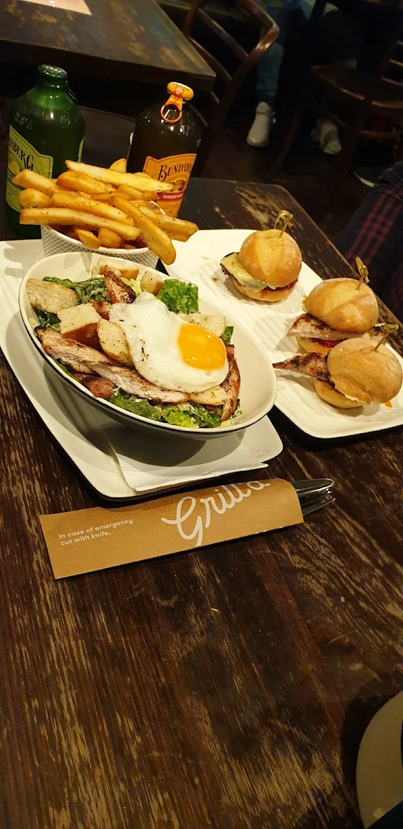 Ceasor Salad and Sliders, Grill'd Highpoint