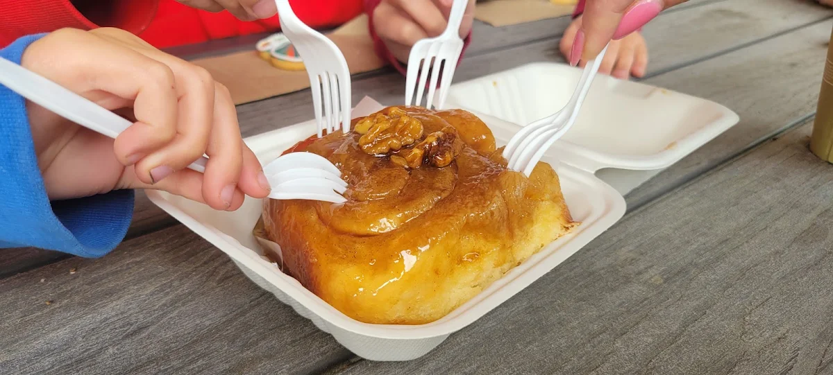 Cinnamon Roll, Alice's Village Cafe