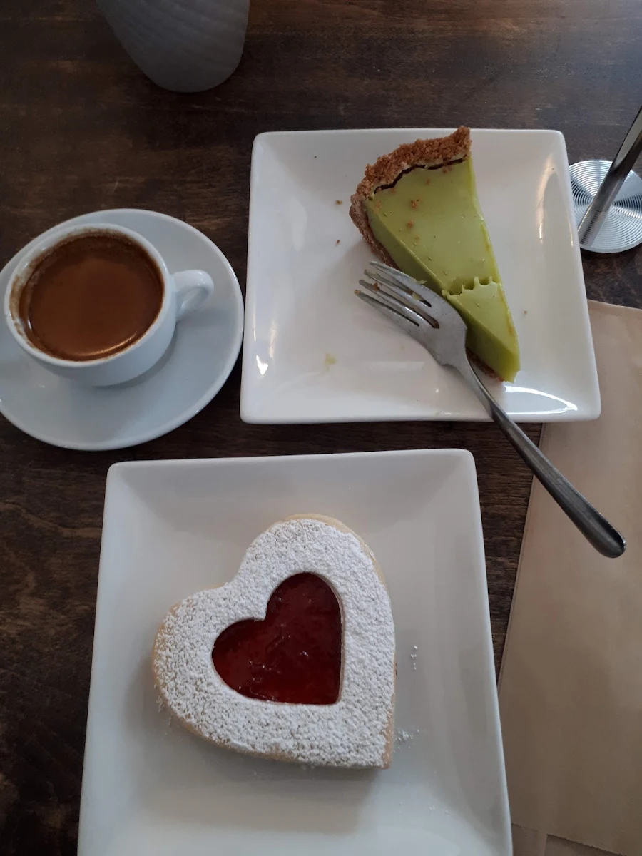 Lime Pie and a Sablé Cookie, Alice's Village Cafe
