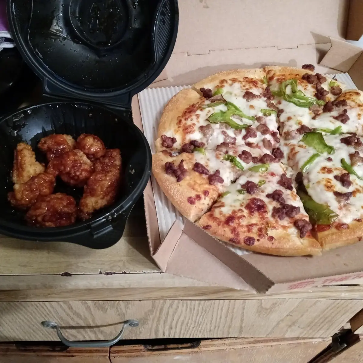Beef Pizza Hawaiian Boneless Chicken