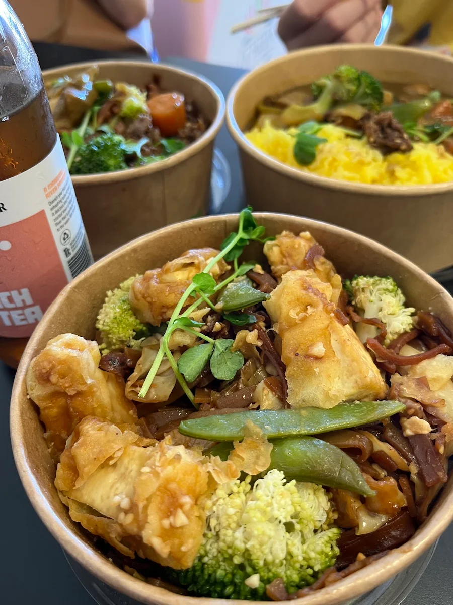 Sesame Tofu Stir Fry Noodles, Peko Peko