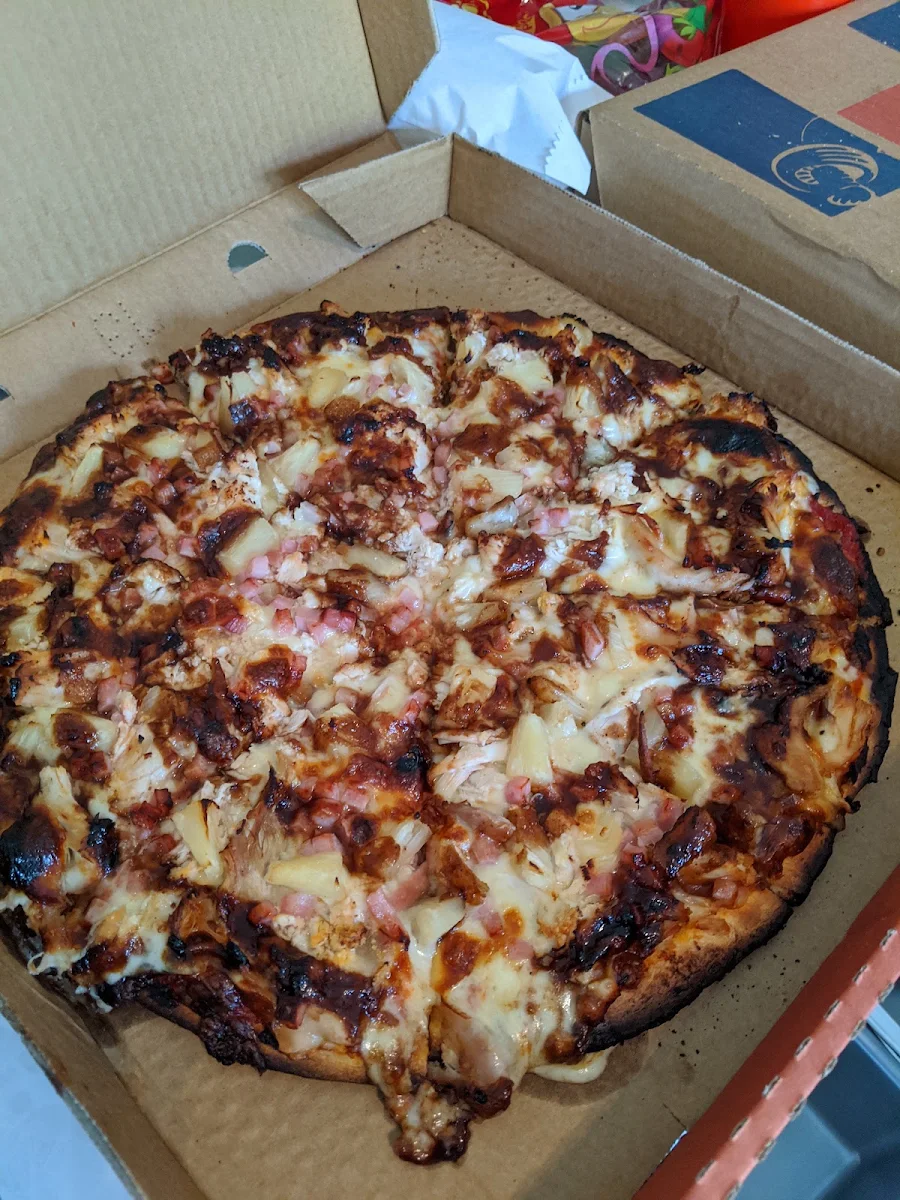 Ring of Fire Pizza, Molly's Takeaway Cafe