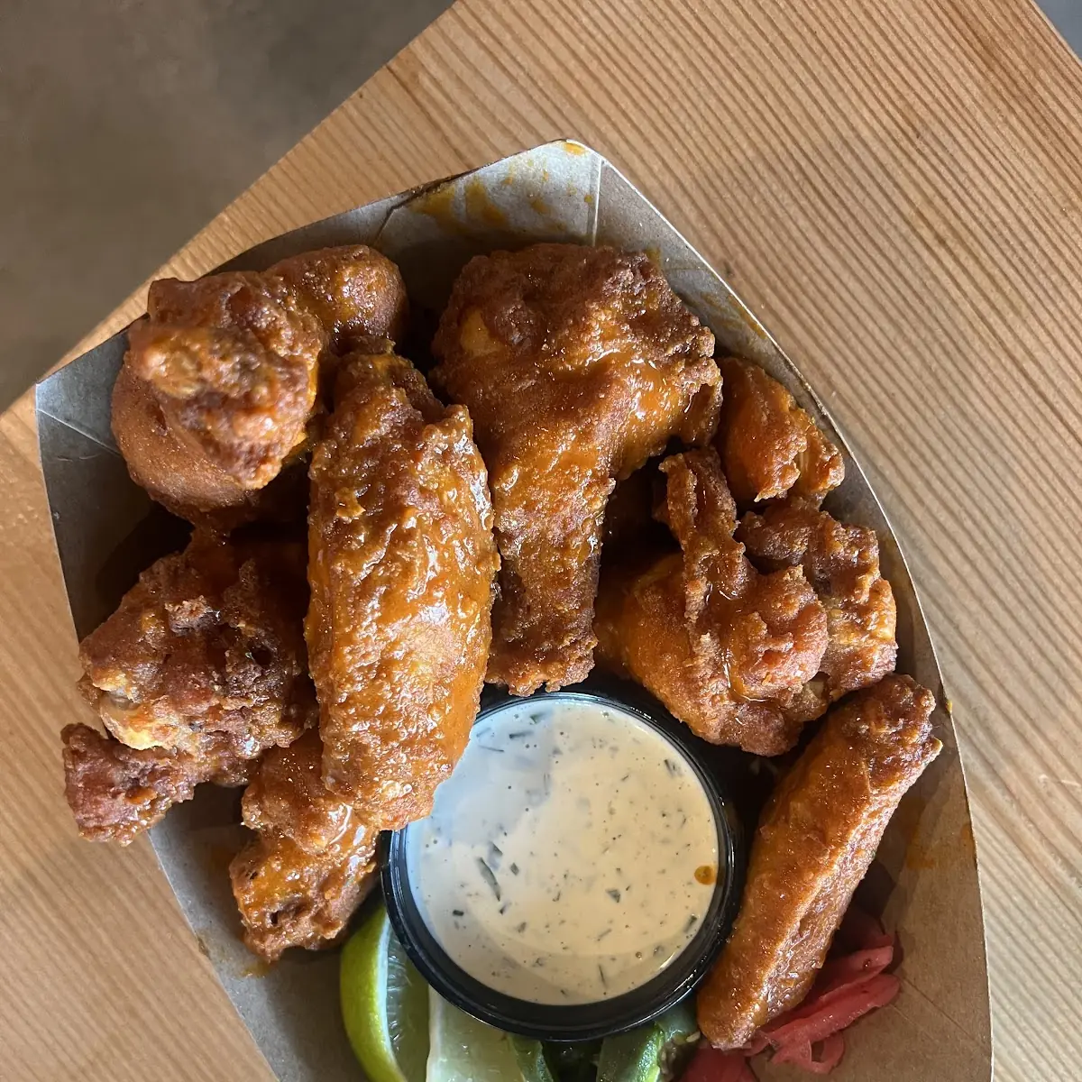 Dry Rub Hot Wings with Ranch
