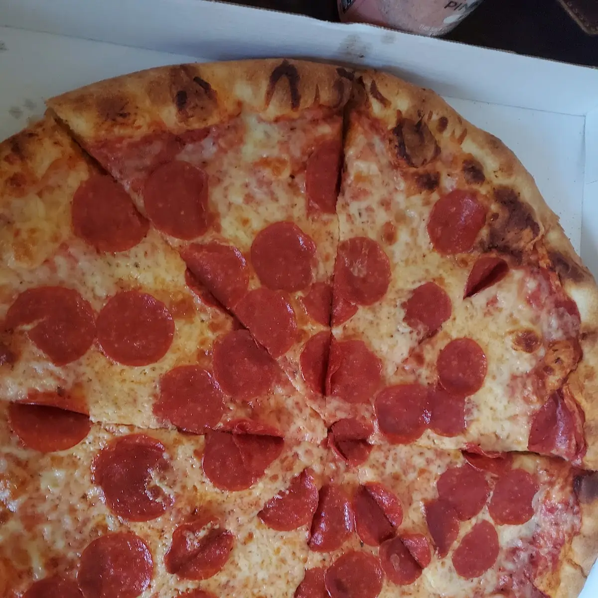 Large Pepperoni Pizza