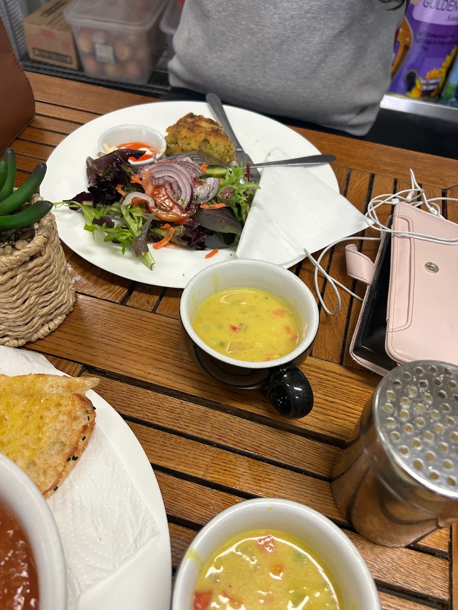 Highlights, Eltham Aromas Cafe Bar Beanery