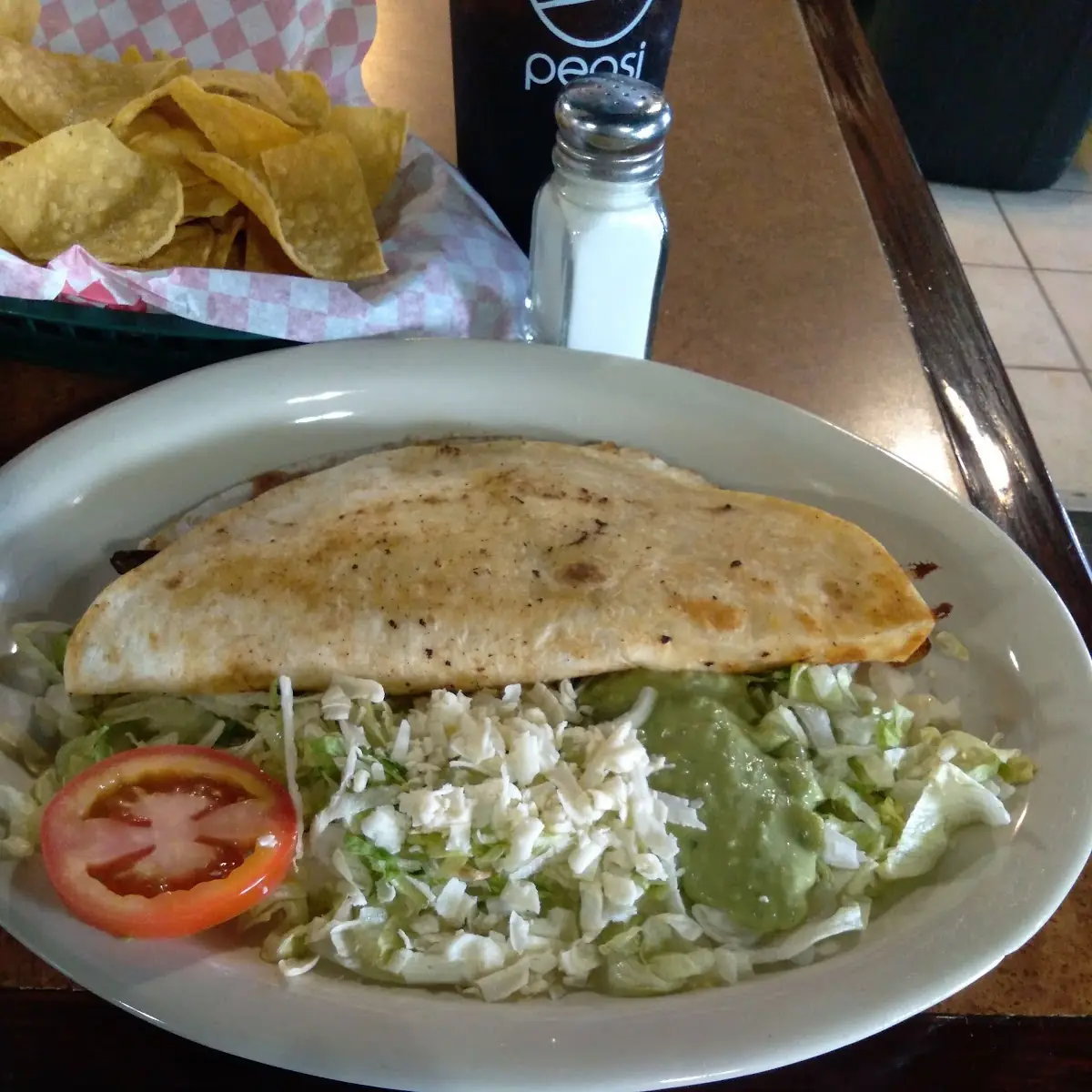 Quesadilla with Guacamole Salad
