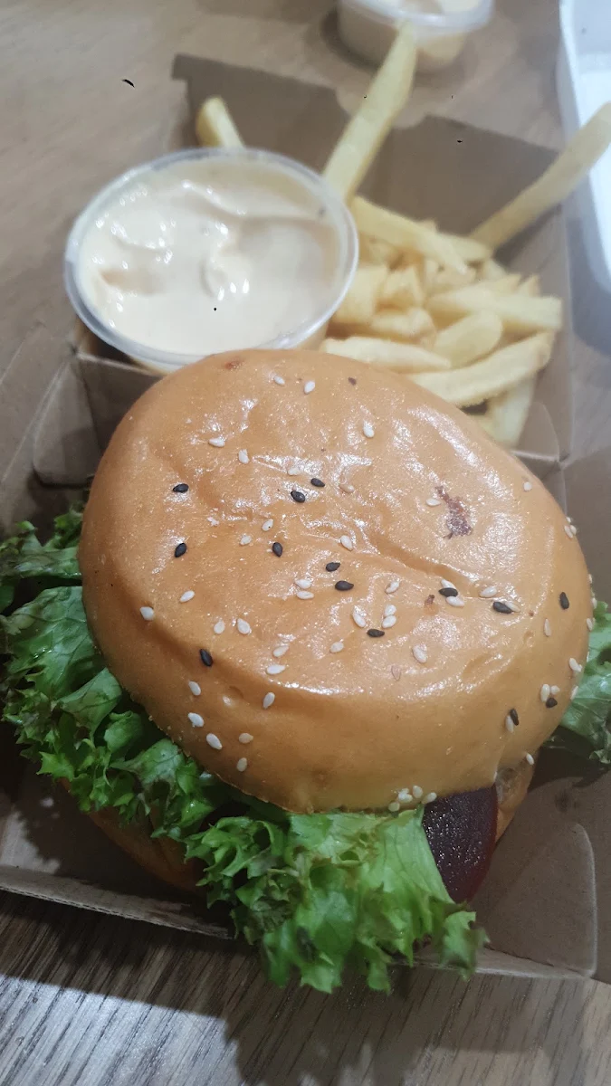 Signature Chubby Burger, Chubby Buns Burgers Punchbowl