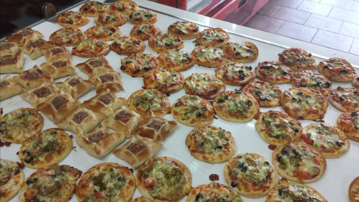 Highlights, Guildford Mina Pizzeria