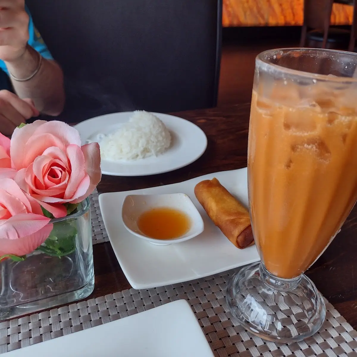Thai Iced Tea and Spring Roll