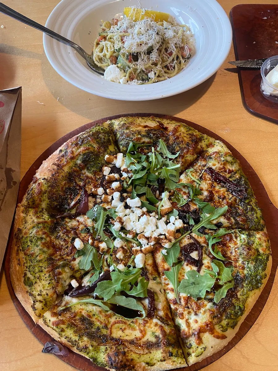 Balsamic Pesto Pizza, East Side Mario's