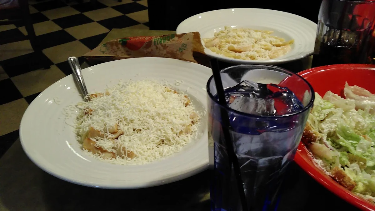 Chicken Alfredo, East Side Mario's