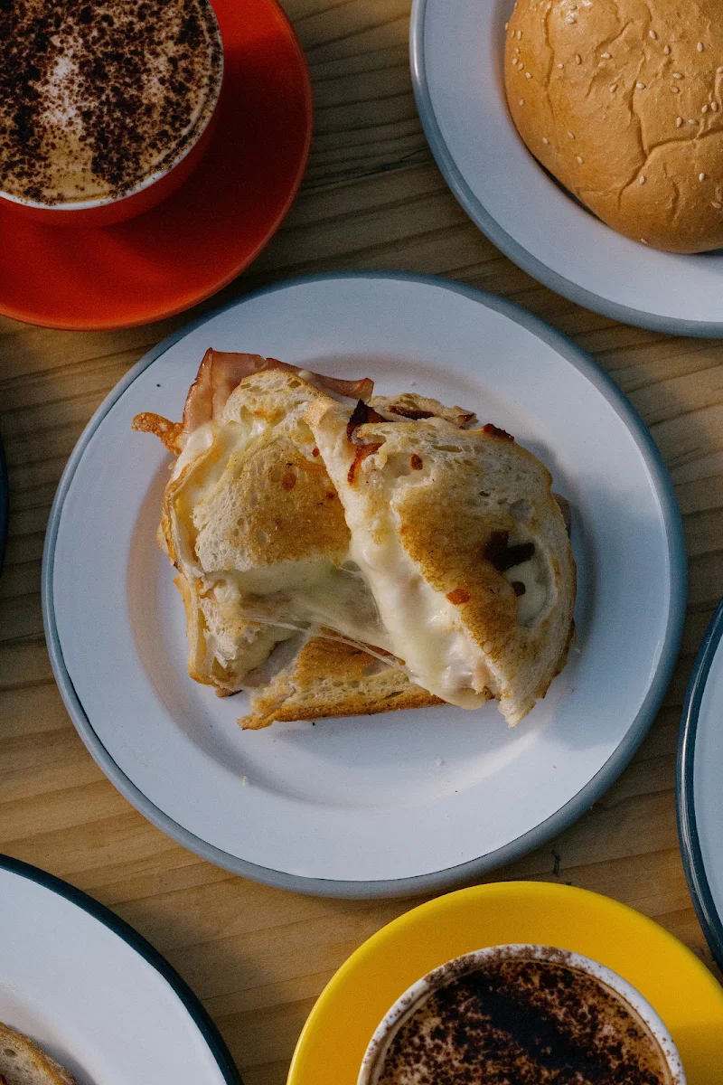 Highlights, Breeze Burgers