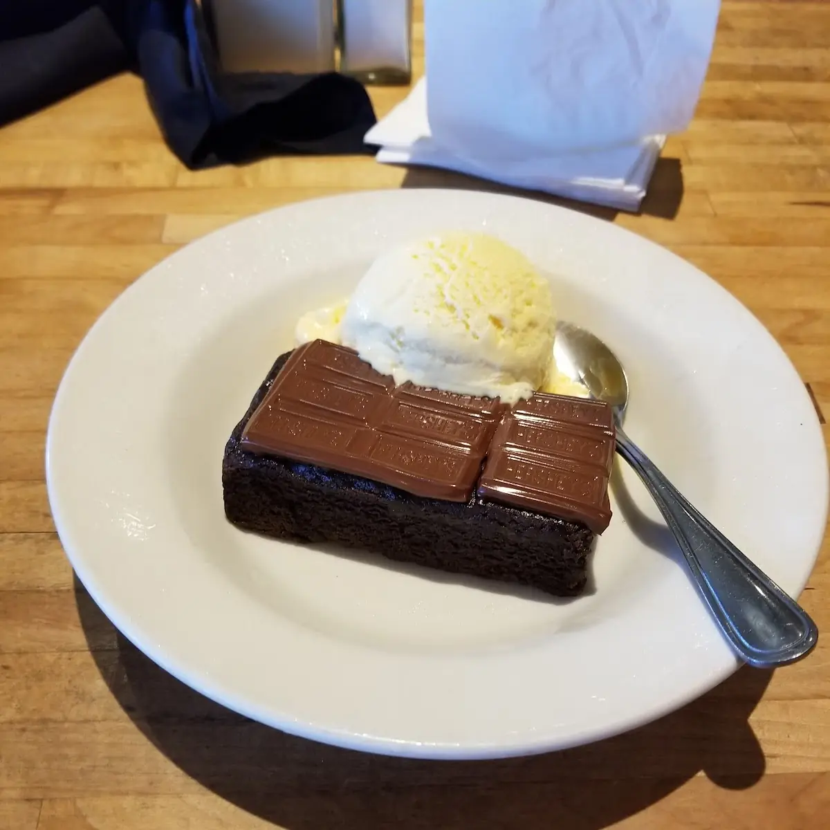 Chocolate Brownie with Ice Cream