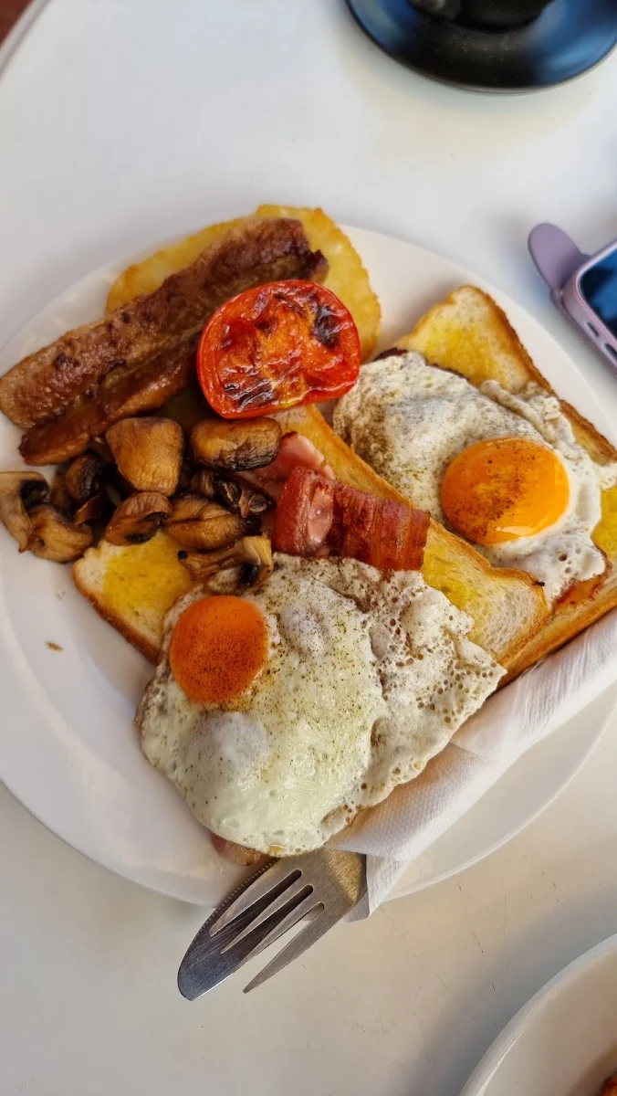 Big Breakfast, St. George Bakehouse Café Pizzeria