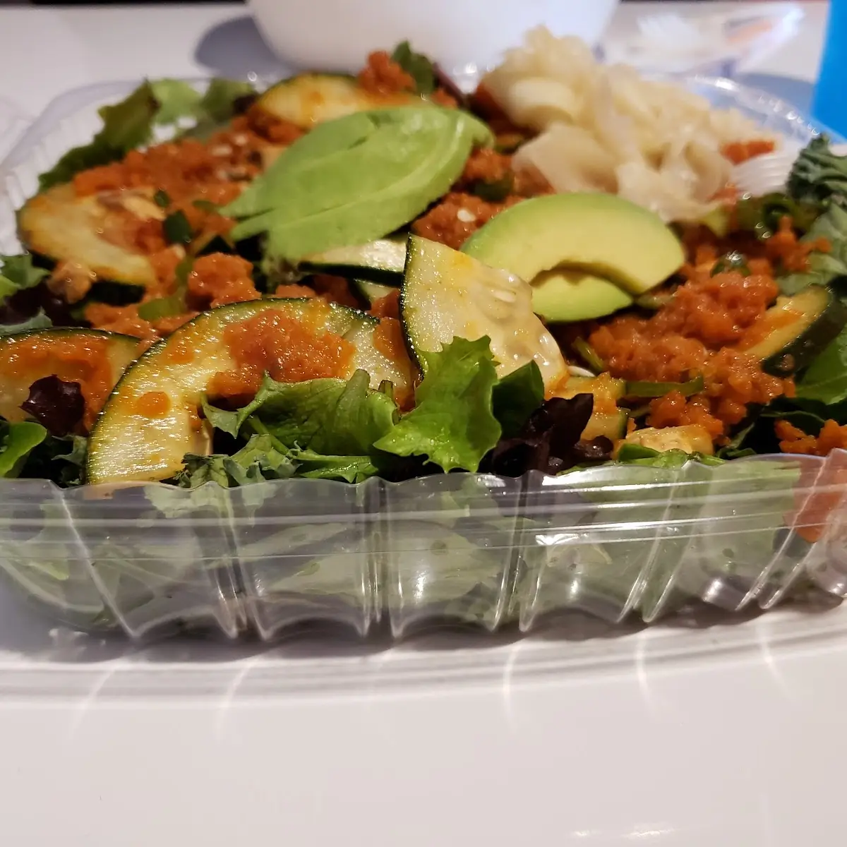 Spicy Tuna on Spring Mix