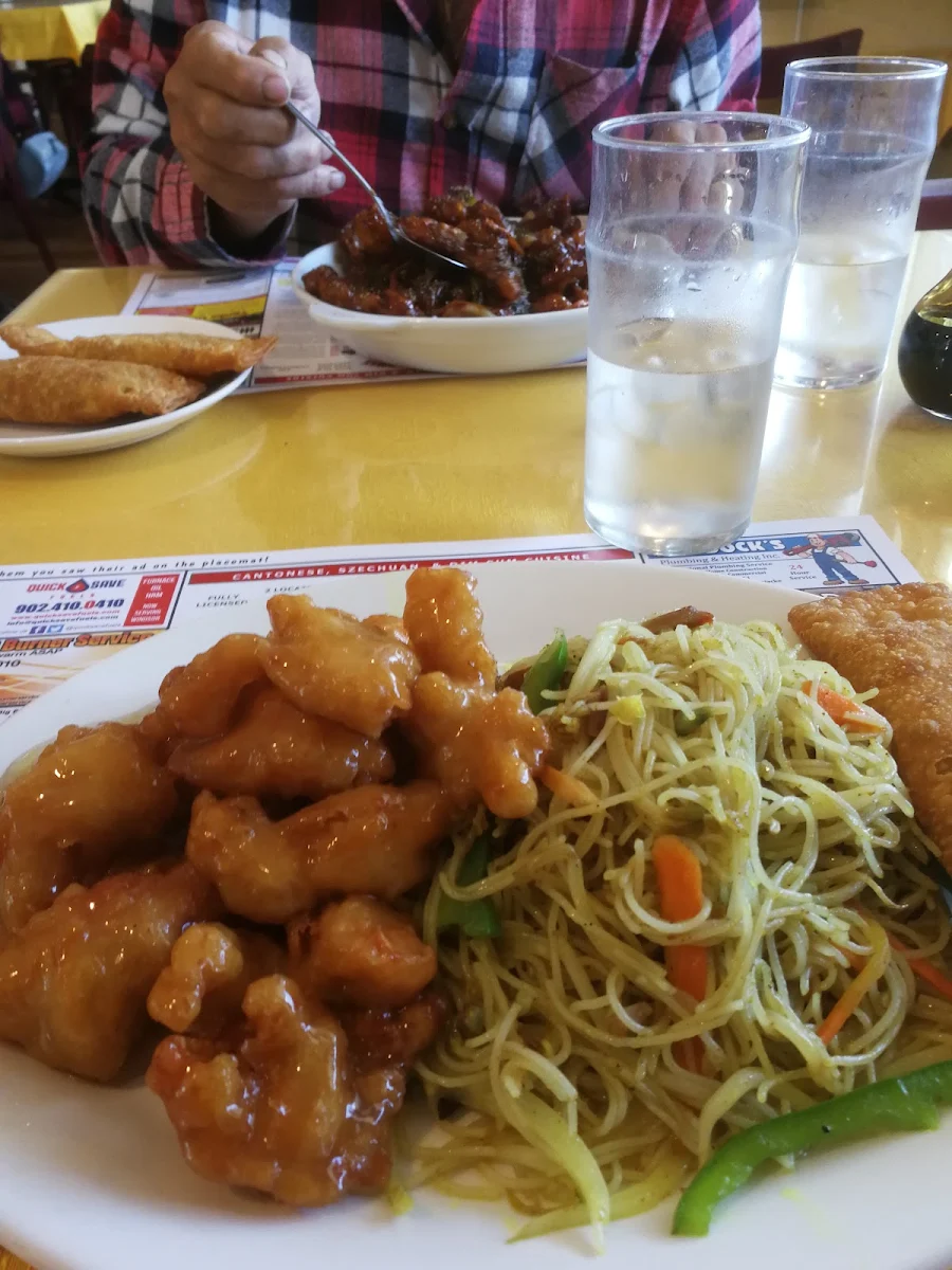 Lemon Chicken with Singapore Rice Noodles